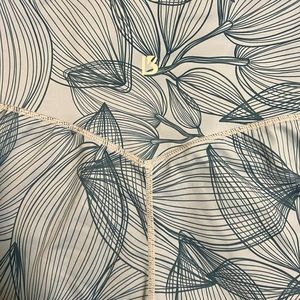 BuffBunny Full length Limitless Floral Leggings in Citrus Blue